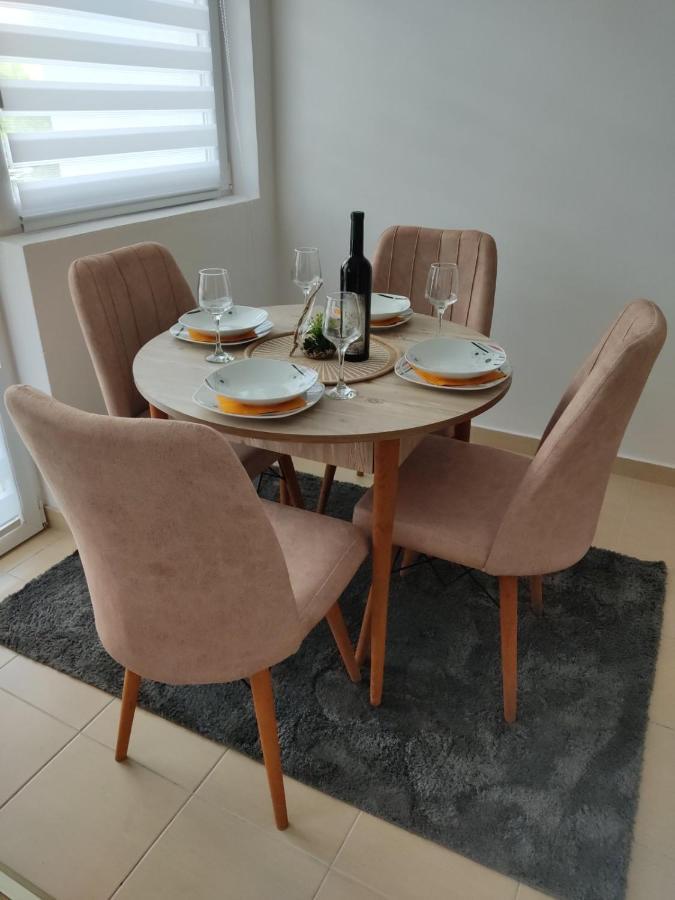 Apartman Andjela Plužine Exteriör bild