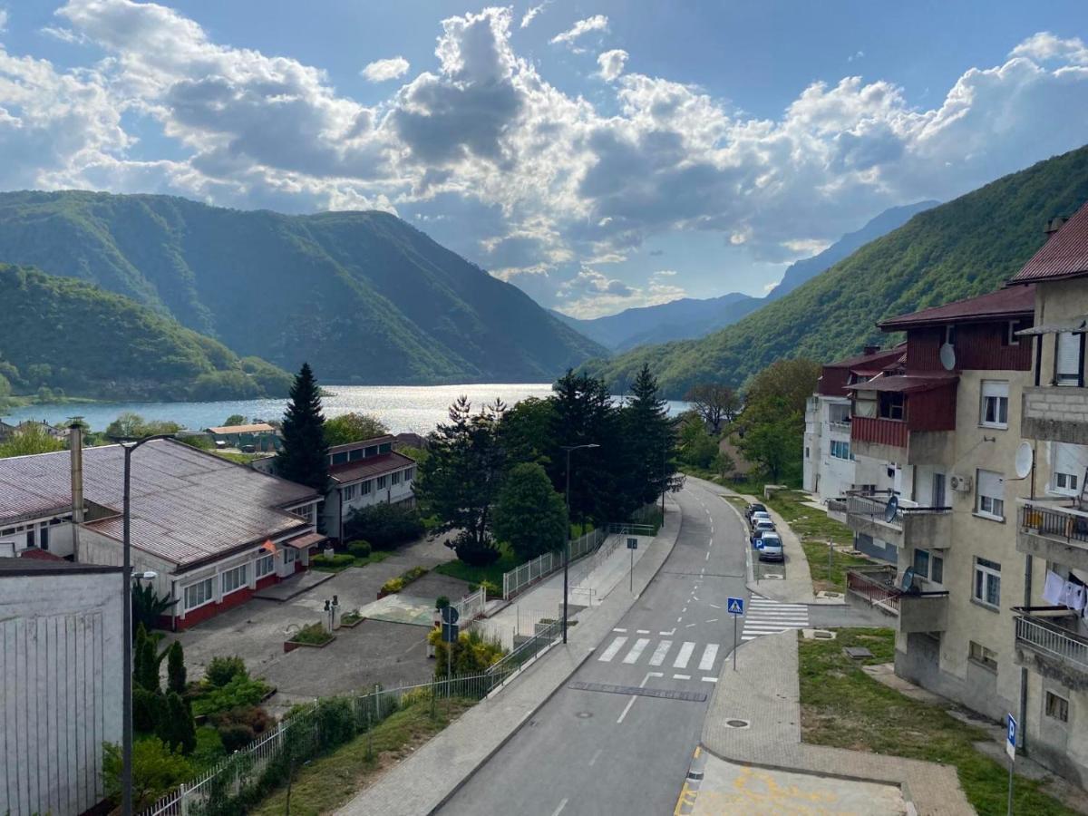 Apartman Andjela Plužine Exteriör bild